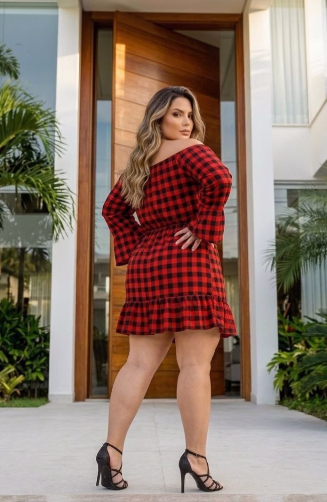 Vestido Ciganinha Manga Flare Xadrez Forrado Plus Size Premium Ateliê Tê - Imagem 5